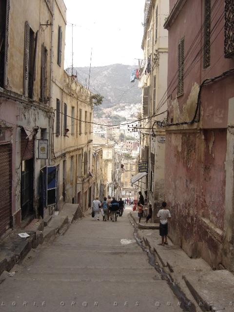 ORAN SEPTEMBRE 2006 RUE DE GENES 04.jpg